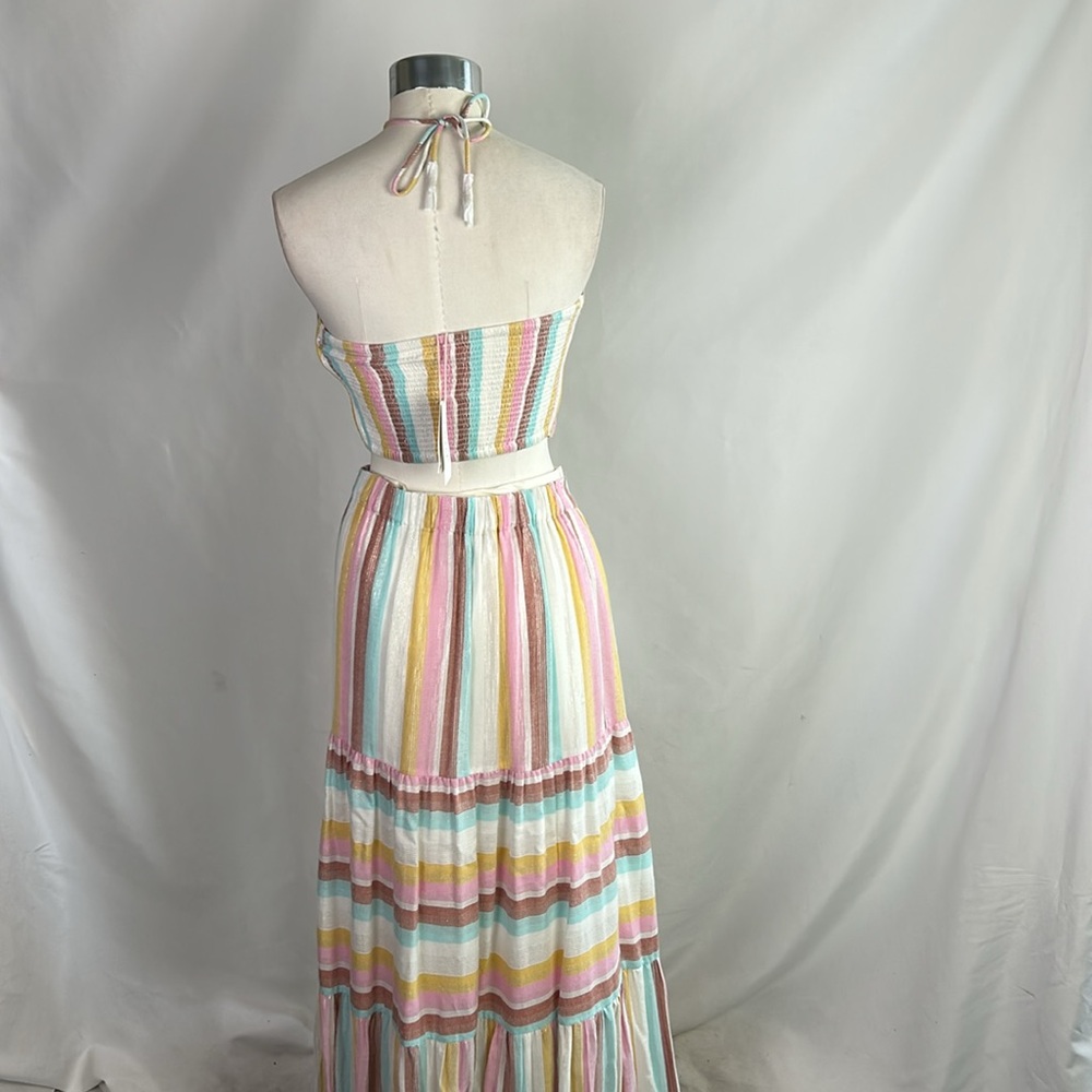 L Space Nwt Multi Striped Crop Halter Top
Multi Striped Peasant Maxi Skirt - Picture 6 of 9